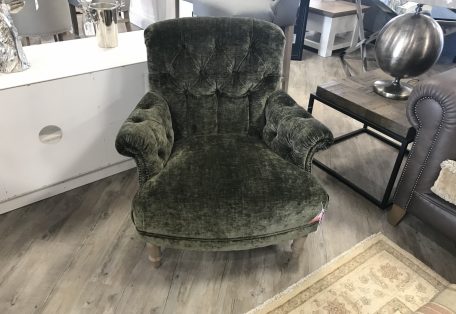 Tetrad Knellar Chair 2